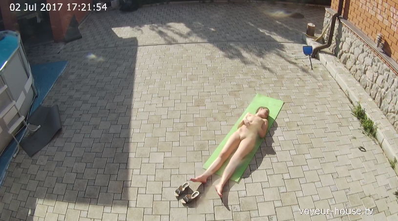 Katie nude sunbathing july 2