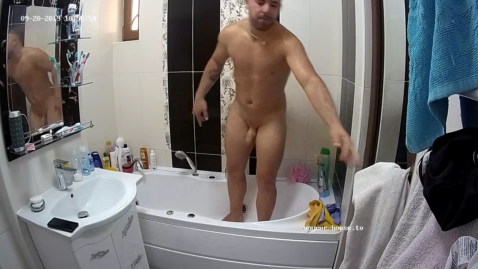 Guest Guy Shower 20 Sep 2019