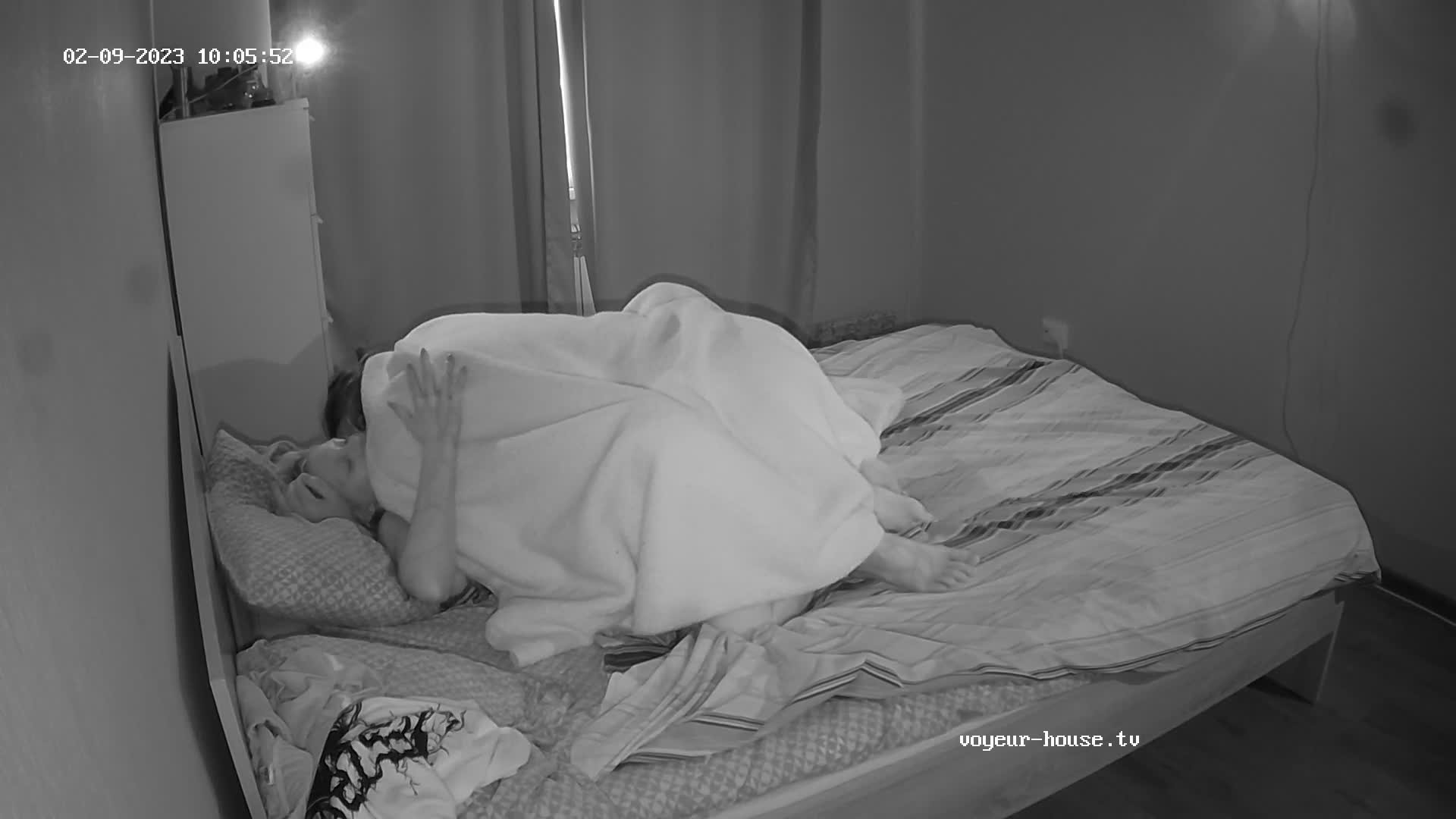 Watch Sex Roger & guest girl more undercover sex rd2,Feb 9,2023 | Naked  people with Henry & Mira in Bedroom | The biggest Voyeur Videos gallery