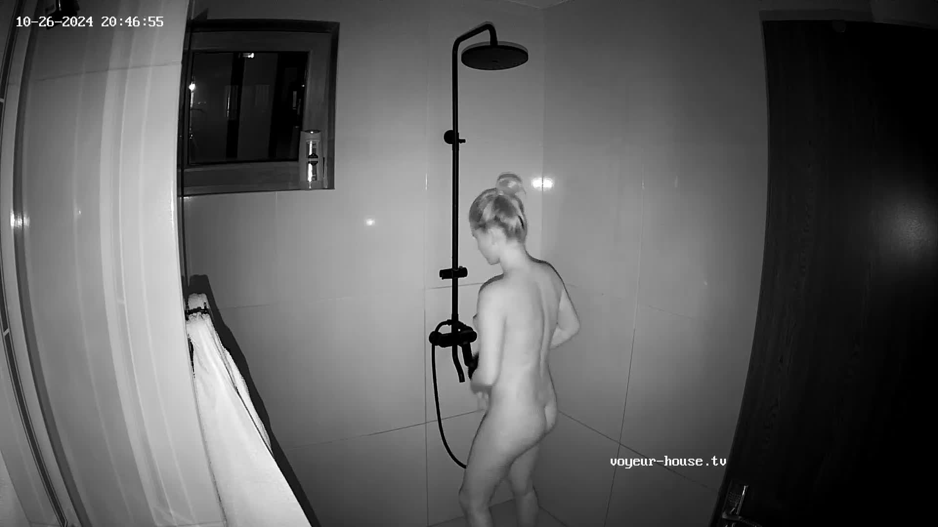 Morgana showering, 26/10/2024