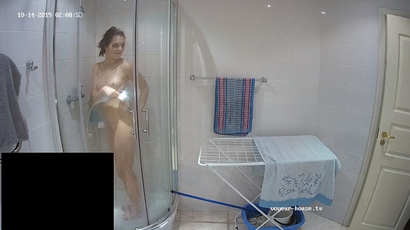 Guest girl shower after massage oct 14