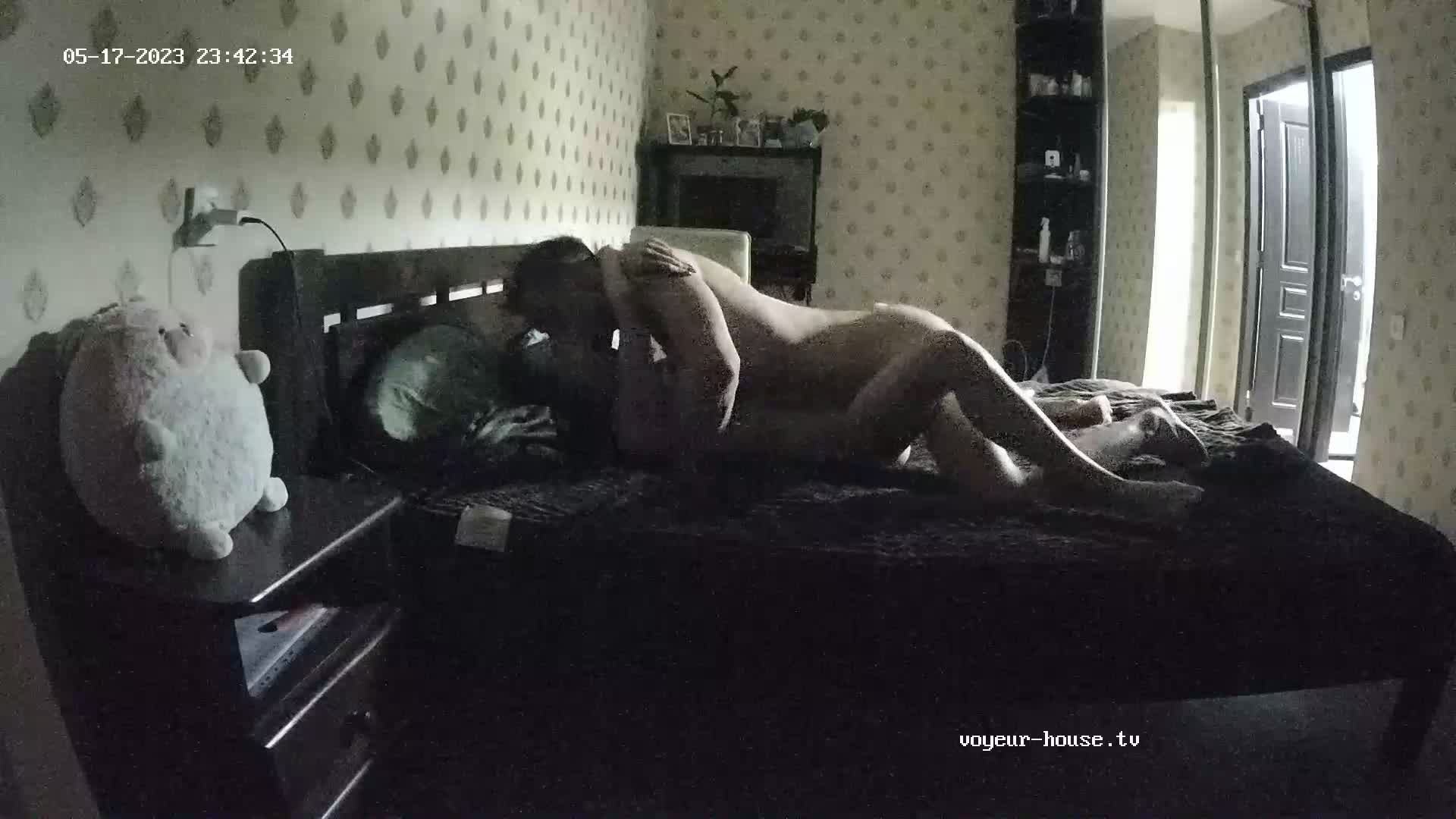 Krosh & Simon finishing sex in bedroom, May-17-2023
