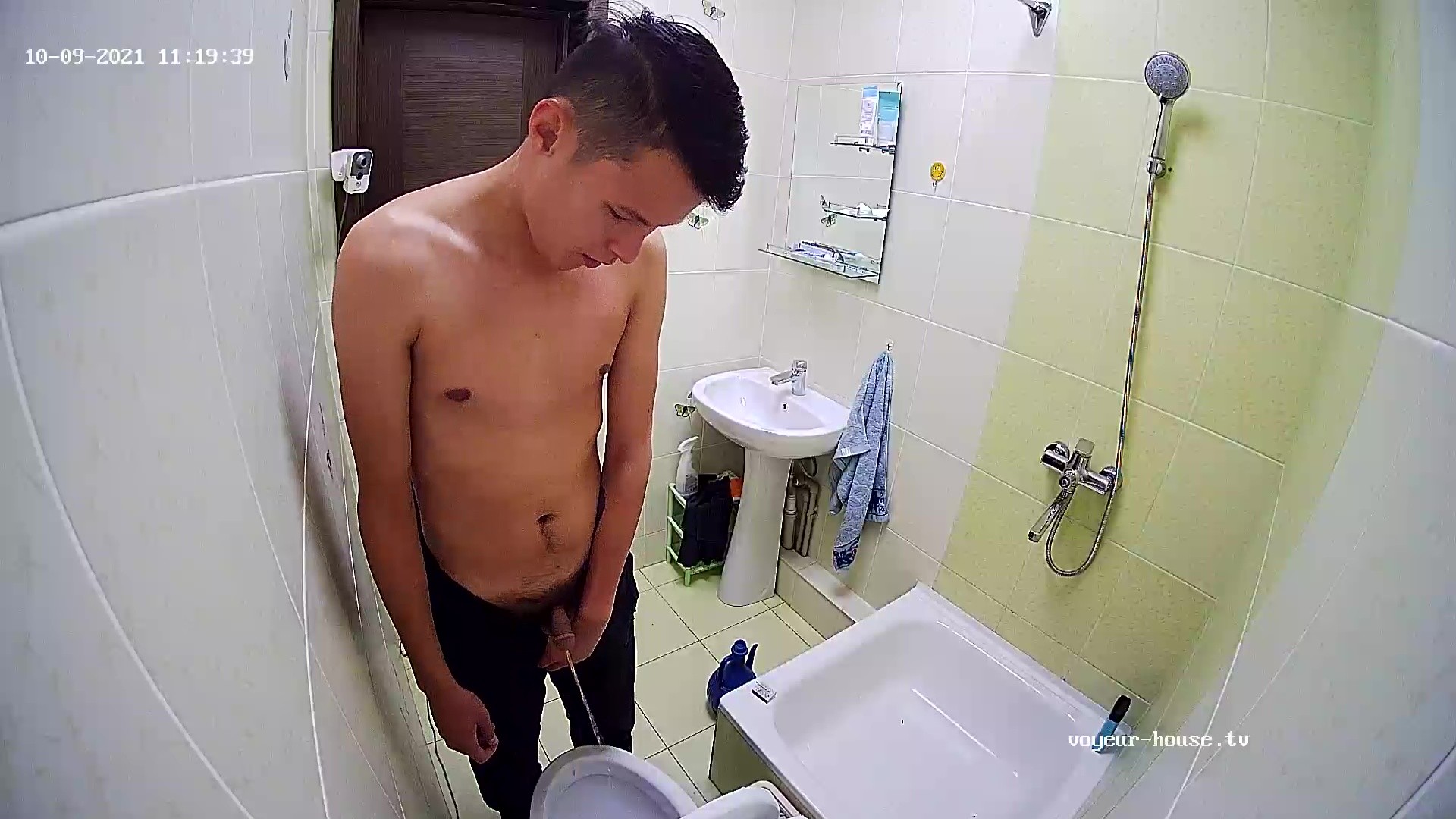 Watch Shower man Denys peeing & washing hair 9 Oct 2021 | Naked people with  Roza in Shower | The biggest Voyeur Videos gallery