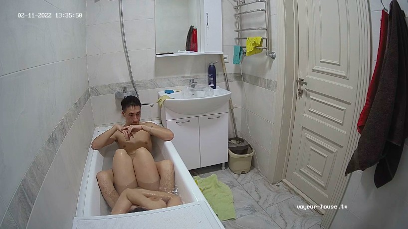 Karolina & Adam - taking a bath together - Feb11/2022