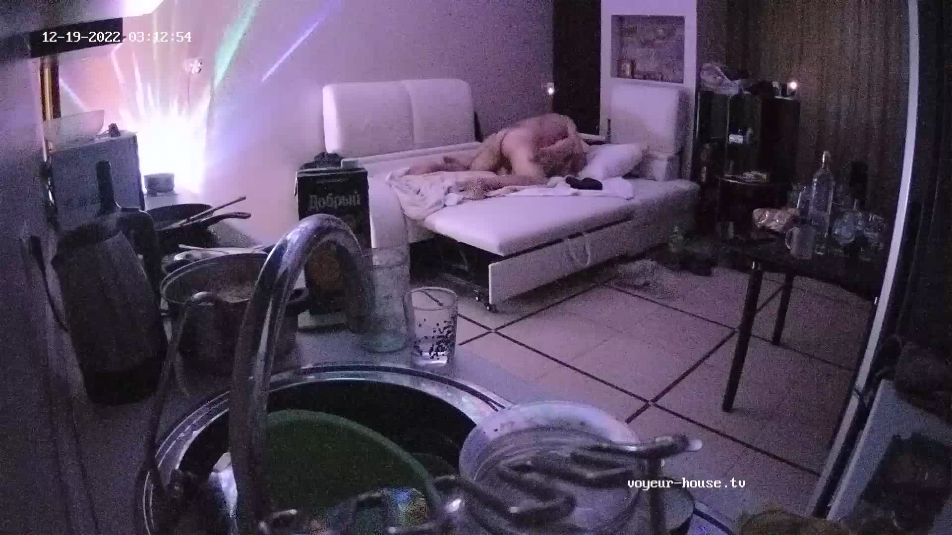 Ilvie & Ramon couch sex, Dec-19-2022