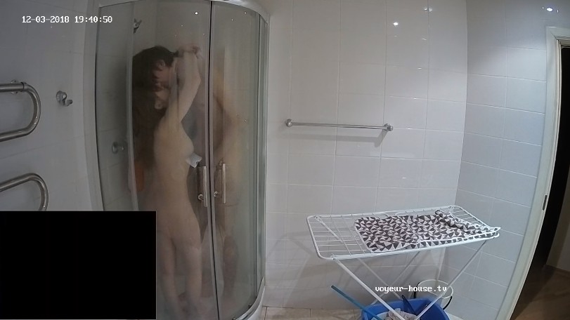 Jules & friend quick shower after sex dec 3