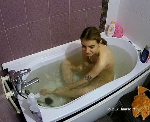 Helena bath & shave 25Aug21