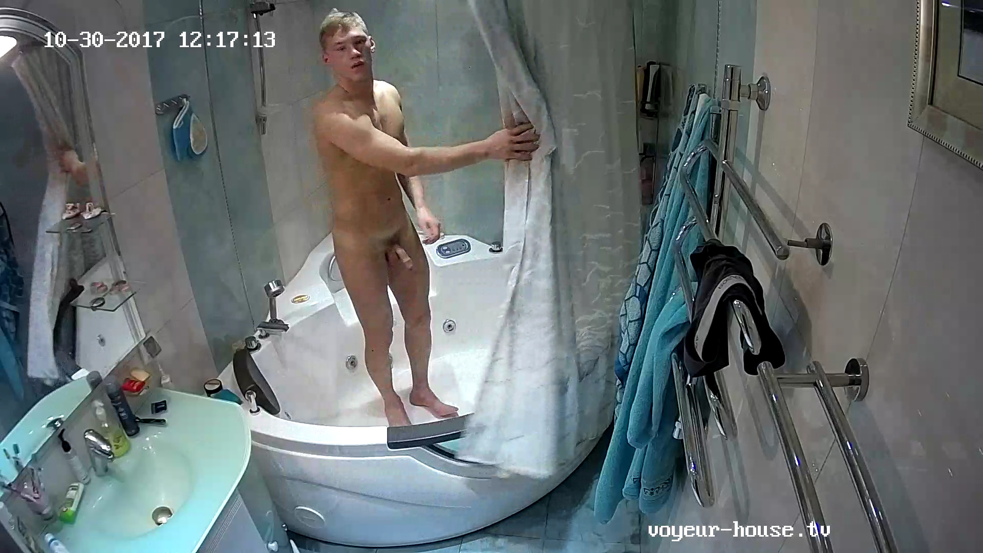 Blond guest guy after shower 30th Oct 2017