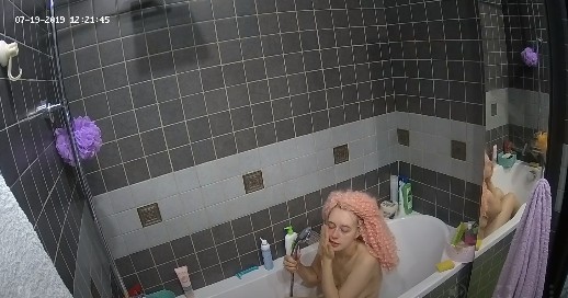 Cute friend of Mary with crazy hairstyle taking a bath, July 18