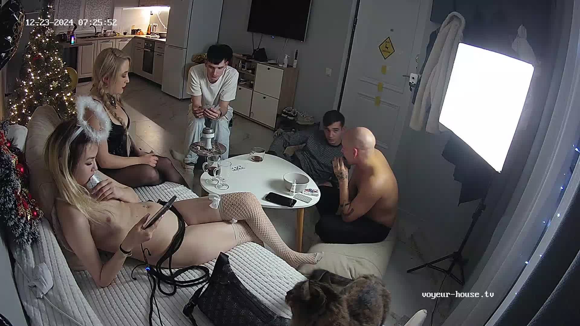 Aleks, Rosy, guests naked cardgame livingroom 2024-12-23