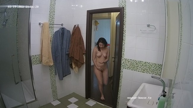 Wynona showering after sex, Mar-19-2022
