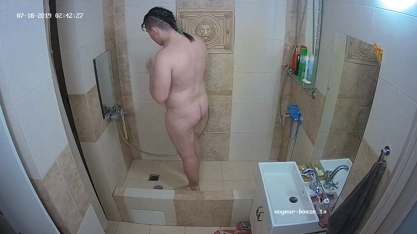 Guest guy quick shower jul 18