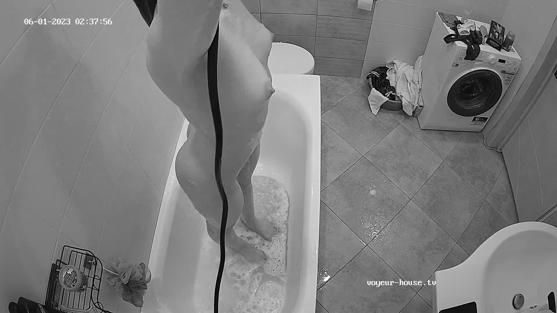 Watch Shower girl Cinderella shower, Jun-01-2023 | Naked people with Flora  in Bedroom | The biggest Voyeur Videos gallery