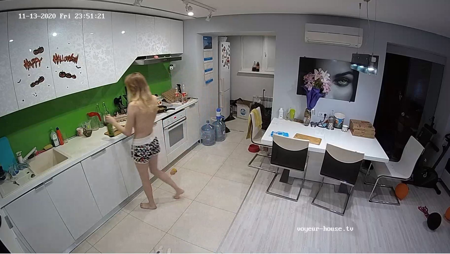 Alisa topless cooking and eating, Nov13/20