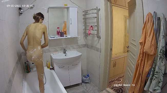 Isabelle showering after sex, Sep-15-2021