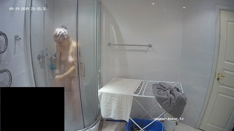Guest girl shower after massage sep 19