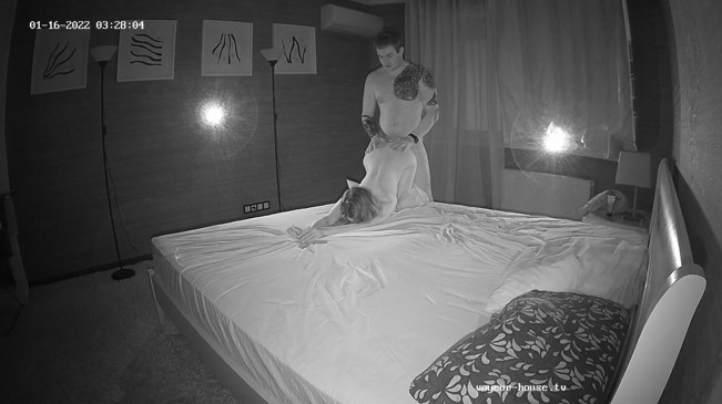 Oriana & Jorgen late bedroom sex, Jan-16-2022