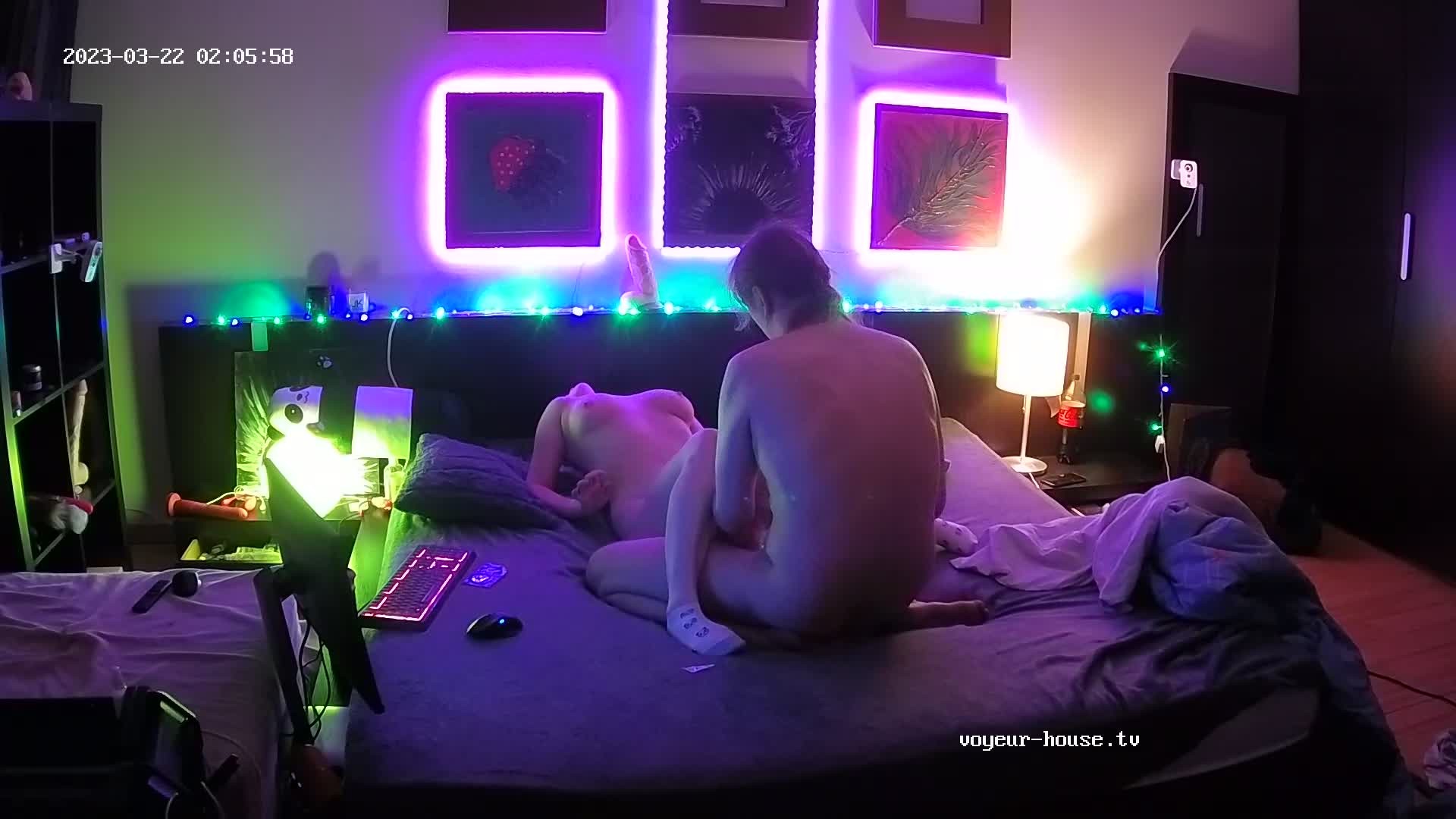 Elon Loretta Sex in Bedroom March 22