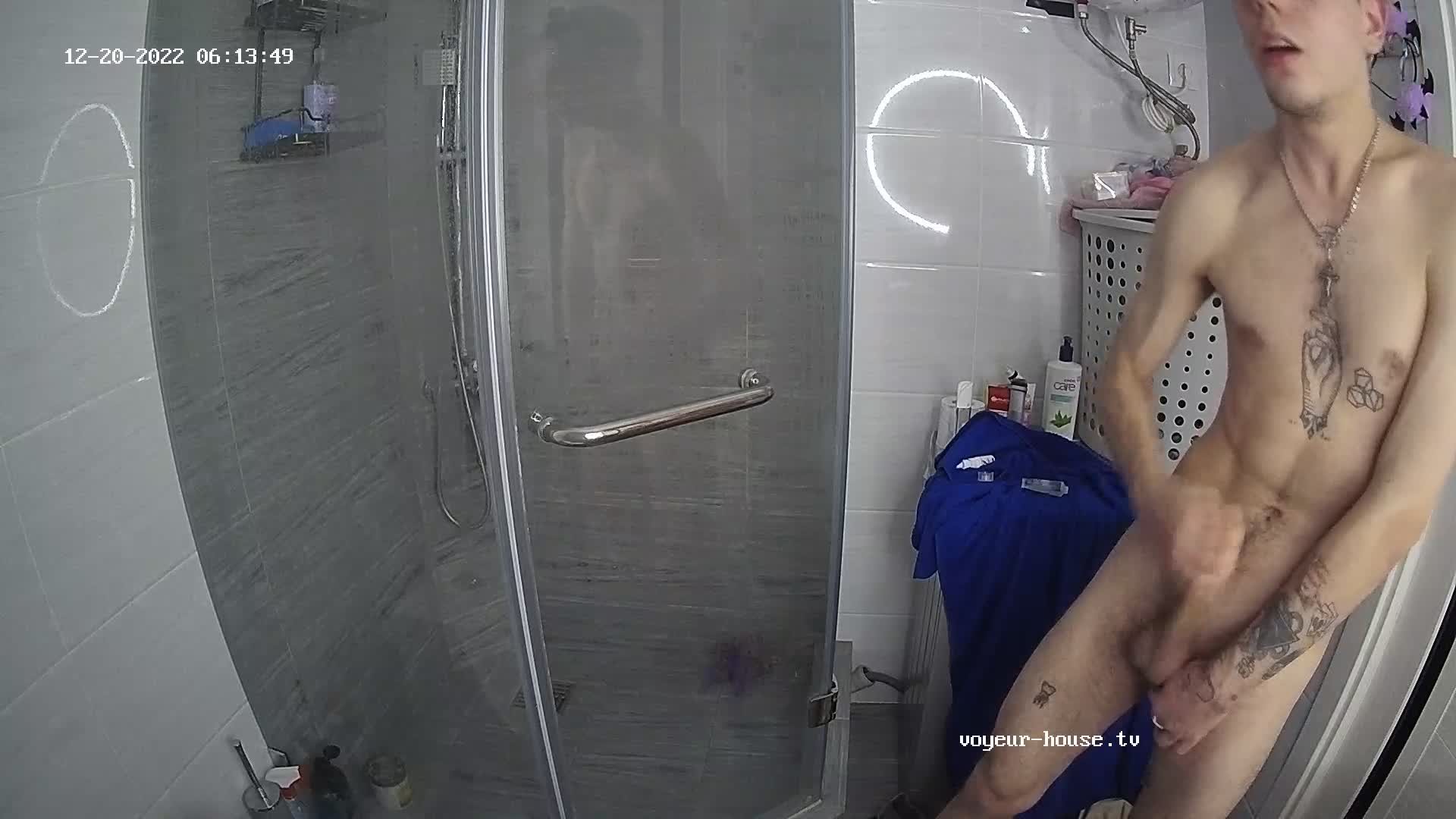 Artem jerking off in the bathroom 20 Dec 2022