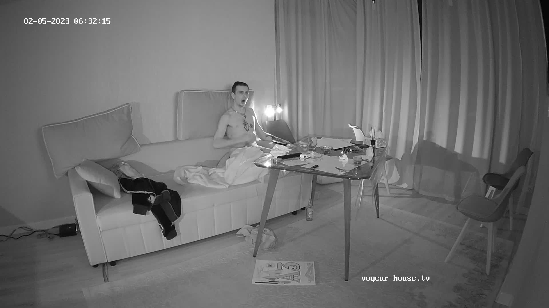 Artem jerking in the livingroom 5 Feb 2023